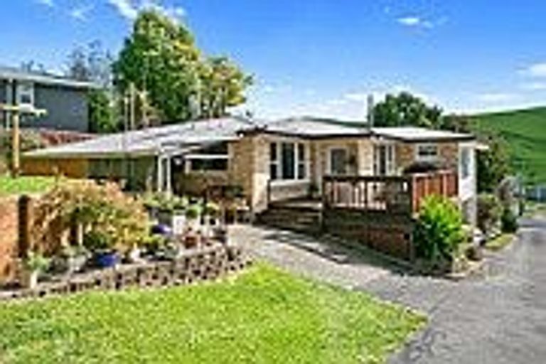 Photo of property in 15 Church Street, Tirau, 3410