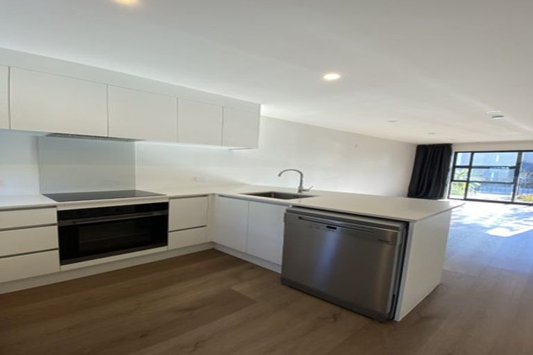 Photo of property in 20 Jabuka Street, Glen Eden, Auckland, 0602