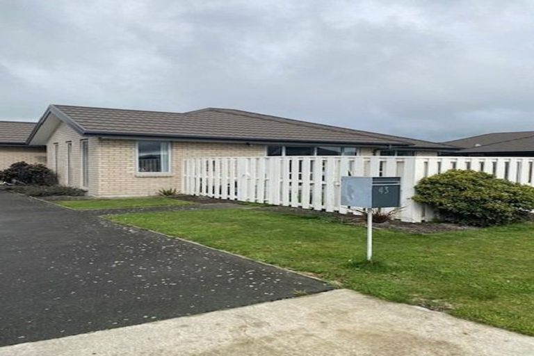 Photo of property in 43 Cassino Street, Rangiora, 7400
