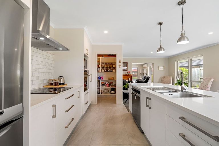 Photo of property in 11 Cheyne Road, Pyes Pa, Tauranga, 3112