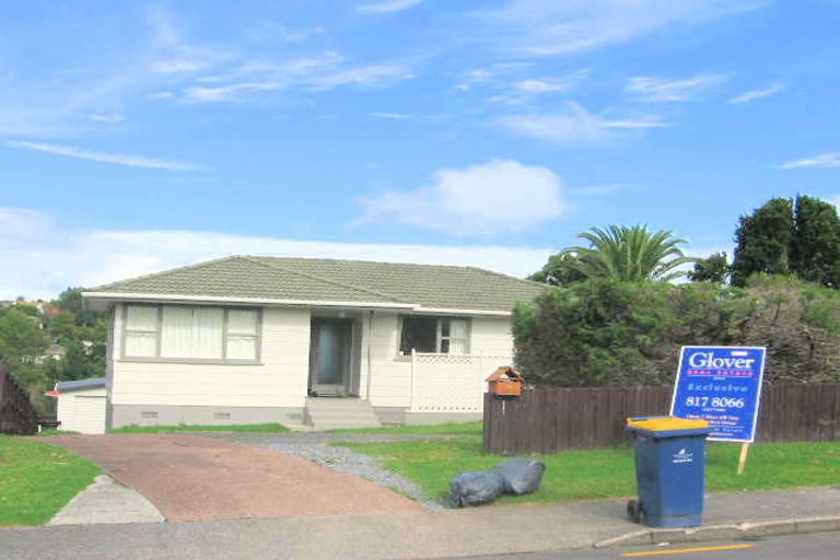 Photo of property in 50 Roick Parade, Glen Eden, Auckland, 0602