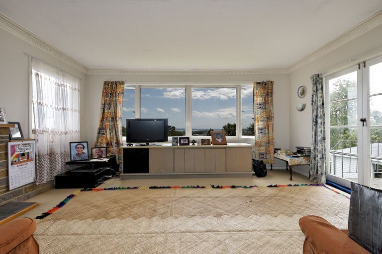 Photo of property in 61 West Coast Road, Glen Eden, Auckland, 0602