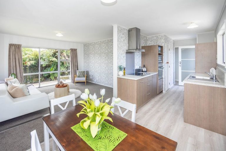 Photo of property in 35 Karen Crescent, Dinsdale, Hamilton, 3204