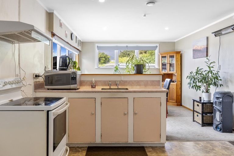 Photo of property in 16 Terence Street, Tauhara, Taupo, 3330