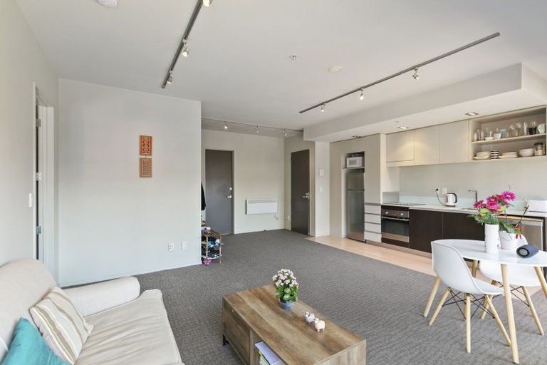Photo of property in Revolucion Apartments, 105e/28 Torrens Terrace, Mount Cook, Wellington, 6011