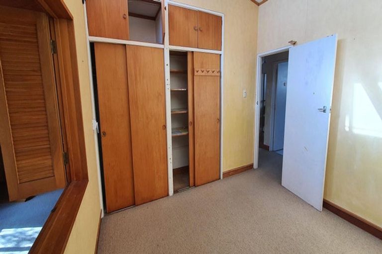 Photo of property in 57 Ocean View Road, Hillcrest, Auckland, 0627