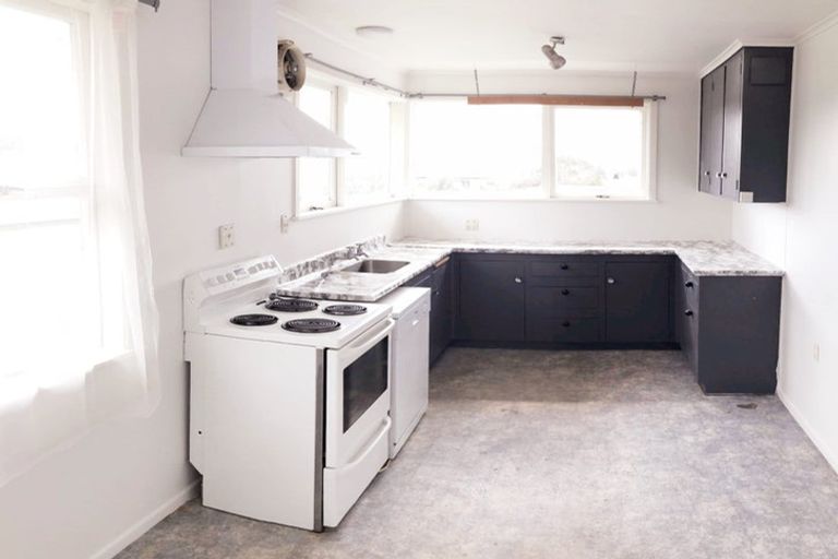 Photo of property in 86 Harrington Road, Henderson, Auckland, 0610