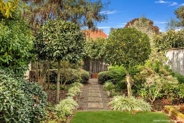 Photo of property in 34a Collingwood Street, Hokowhitu, Palmerston North, 4410