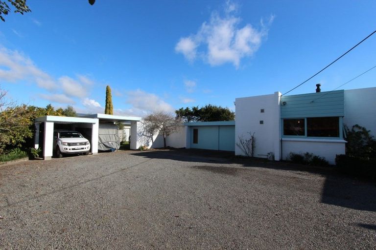 Photo of property in 402 Porangahau Road, Waipukurau, 4282