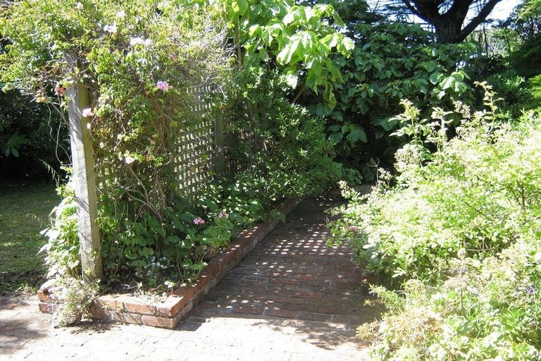 Photo of property in 13 Nebraska Way, Brooklyn, Wellington, 6021