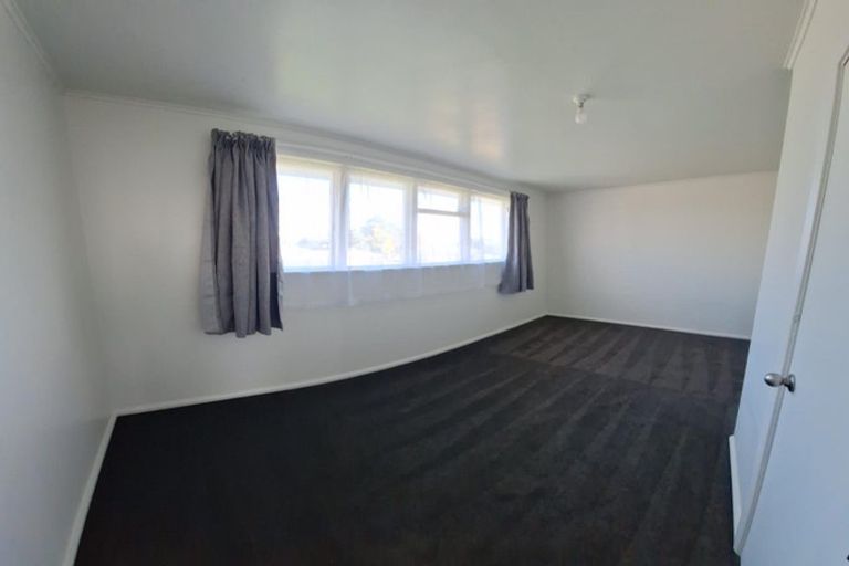 Photo of property in 34-40 Farnham Avenue, Highbury, Palmerston North, 4412