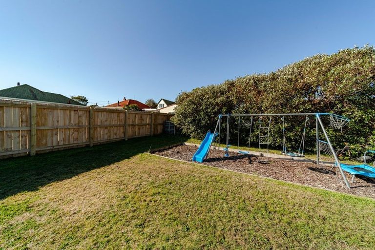 Photo of property in 2 Freyberg Terrace, Waipukurau, 4200