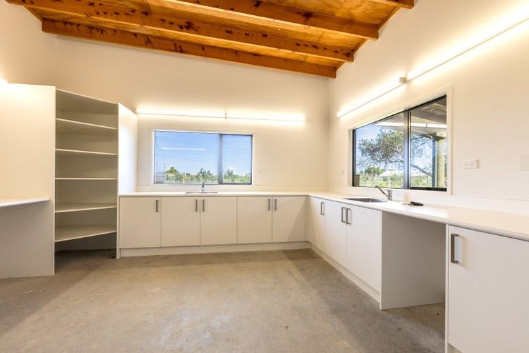 Photo of property in 724 Main North Road, Bay View, Napier, 4182