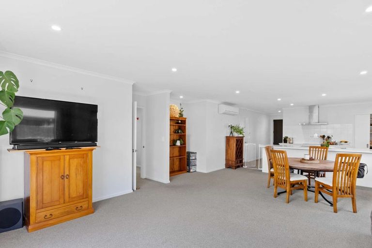 Photo of property in 4 Urihia Street, Marshland, Christchurch, 8083