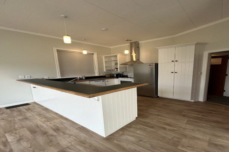 Photo of property in 10 Cambridge Terrace, Masterton, 5810