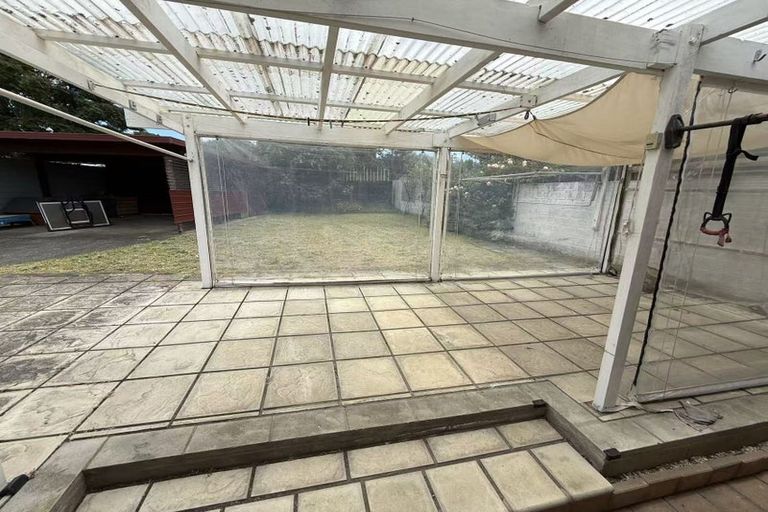 Photo of property in 30 Meadway, Sunnyhills, Auckland, 2010