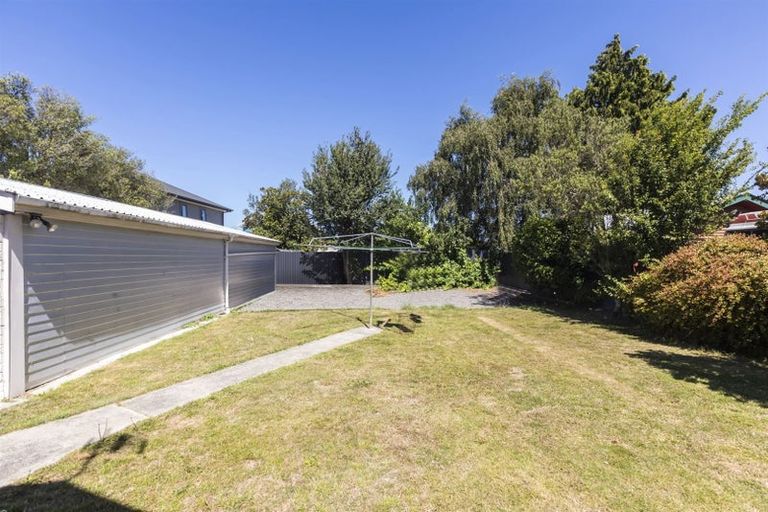 Photo of property in 17 Tuckers Road, Redwood, Christchurch, 8051