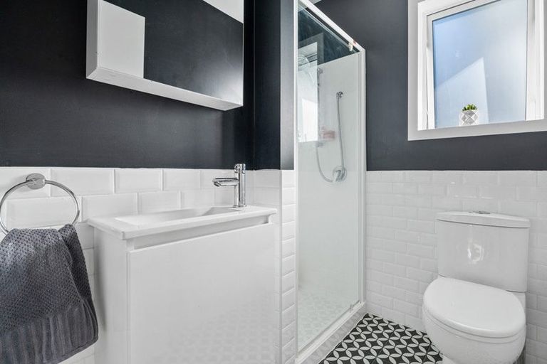 Photo of property in 12a Bledisloe Street, Cockle Bay, Auckland, 2014