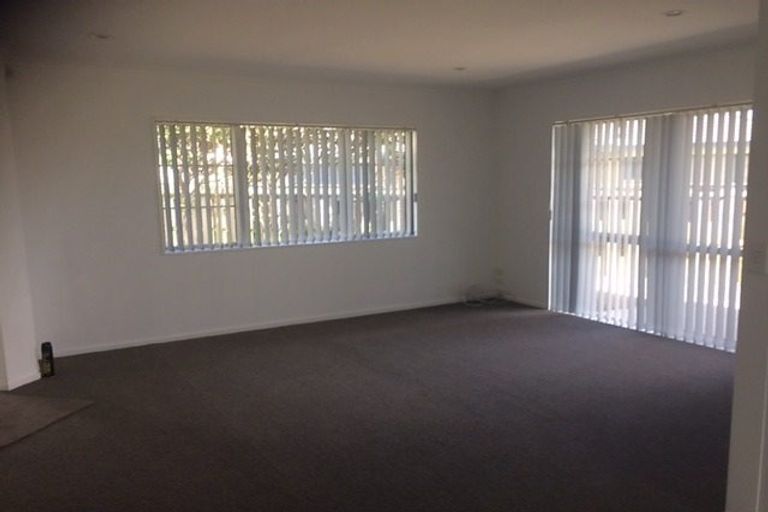 Photo of property in 12 Parkstone Place, Favona, Auckland, 2024