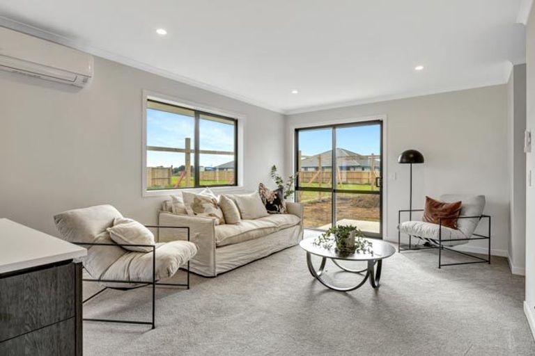 Photo of property in 13 One Haruru Street, Cambridge, 3493