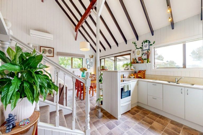 Photo of property in 128 Kiwi Road, Whangamata, 3620