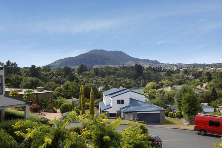 Photo of property in 2 Julies Way, Rangatira Park, Taupo, 3330
