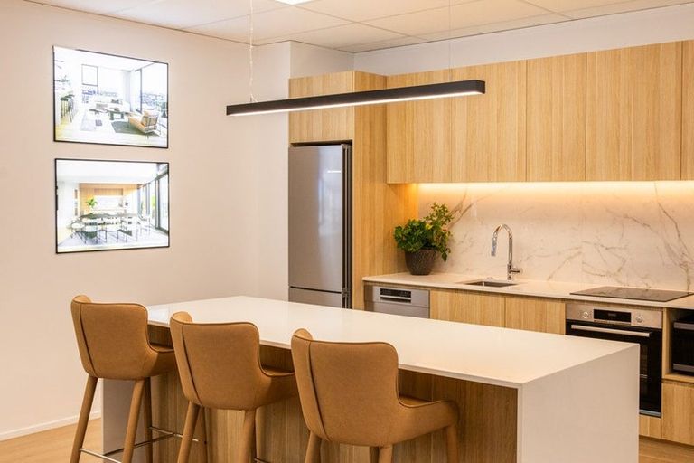 Photo of property in 82 Mokoia Road, Birkenhead, Auckland, 0626