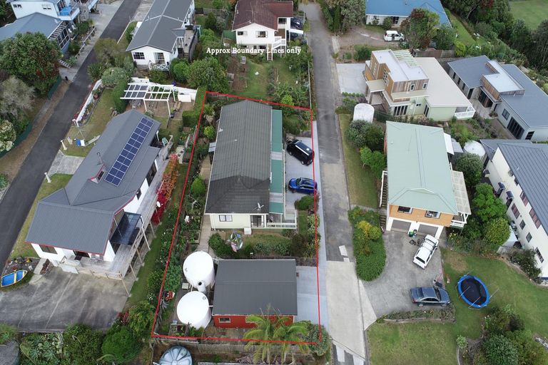 Photo of property in 29 Stratford Drive, Cable Bay, 0420