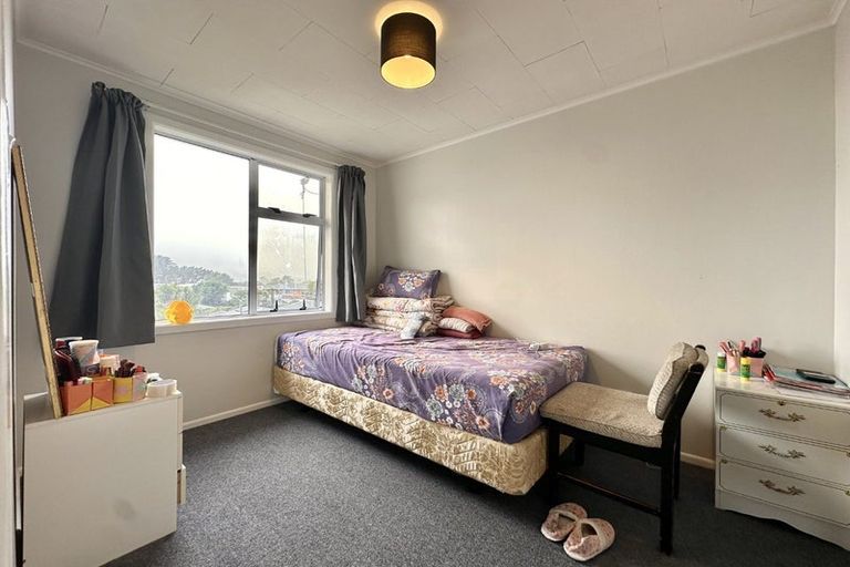 Photo of property in 34 Arapiko Street, Johnsonville, Wellington, 6037