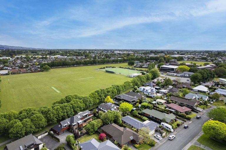 Photo of property in 84 Regency Crescent, Redwood, Christchurch, 8051