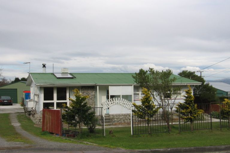 Photo of property in 10 Watt Street, Featherston, 5710