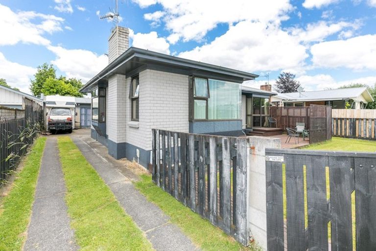 Photo of property in 14 Clematis Avenue, Pukete, Hamilton, 3200