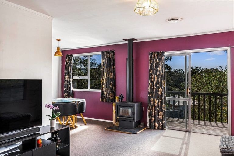 Photo of property in 42 Brunner Road, Glen Eden, Auckland, 0602