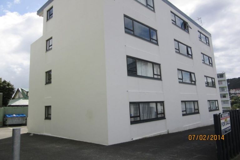 Photo of property in 52u1 Russell Terrace, Berhampore, Wellington, 6023
