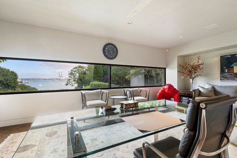 Photo of property in 21 Stanley Point Road, Stanley Point, Auckland, 0624