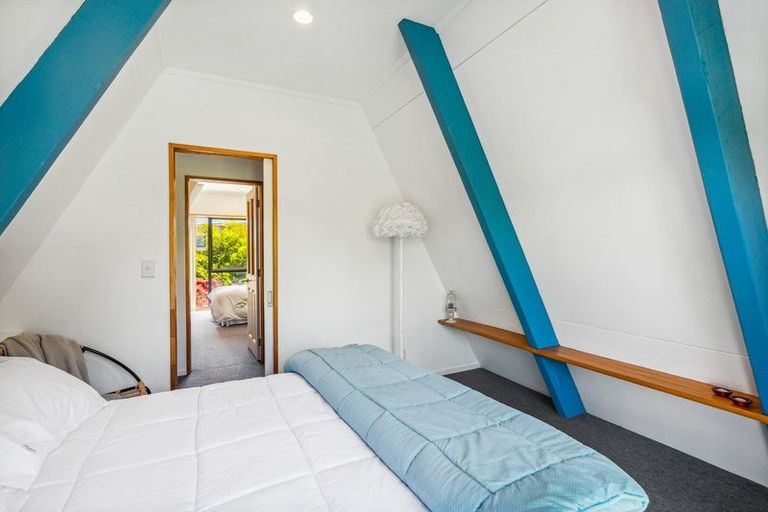 Photo of property in 10 Hastings Street, Waikanae Beach, Waikanae, 5036