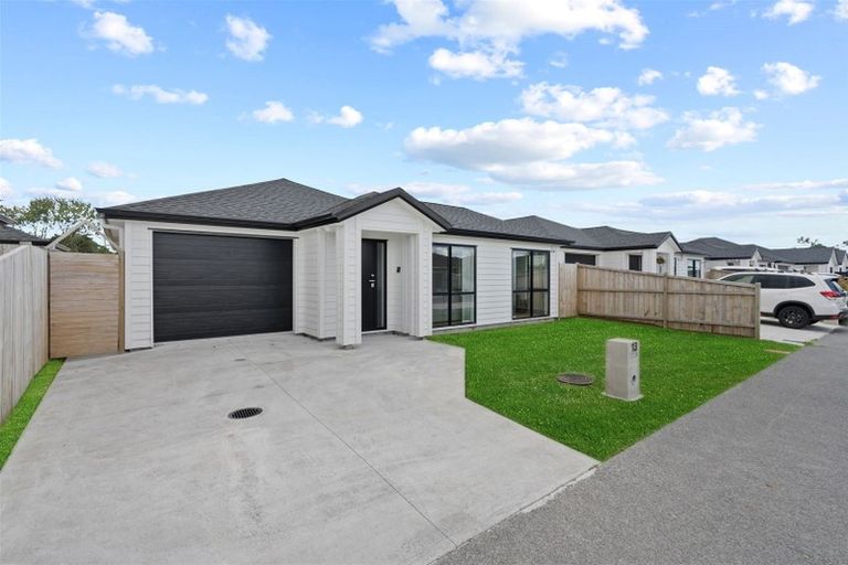 Photo of property in 13 Silver Beech Street, Takanini, 2110