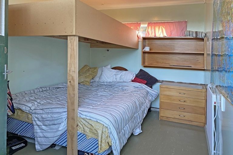 Photo of property in 20 Ryley Street, Owaka, 9535