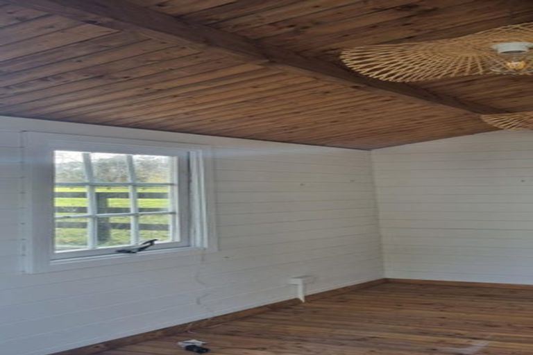 Photo of property in 195 Riverhead Road, Kumeu, 0892