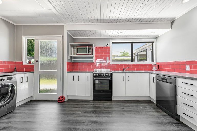 Photo of property in 1 Chequers Avenue, Chartwell, Hamilton, 3210