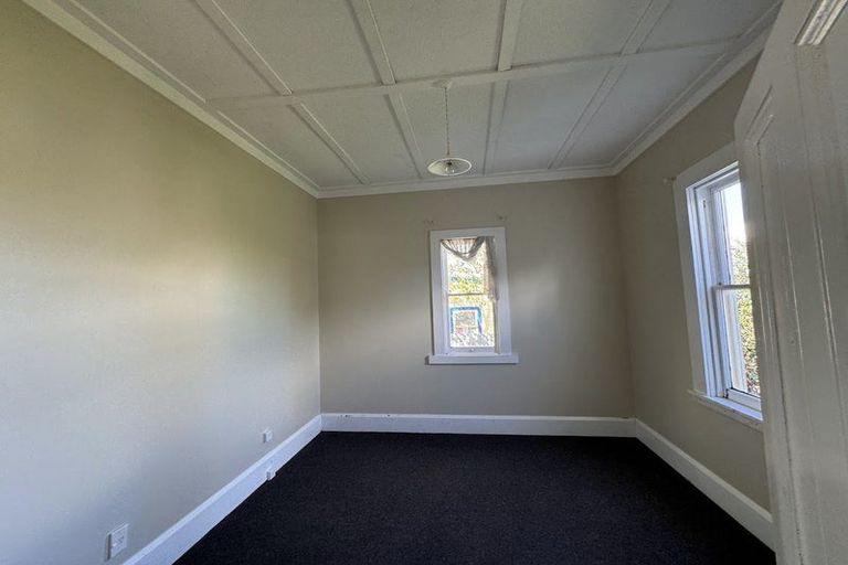 Photo of property in 36 Kenilworth Street, Waipawa, 4210