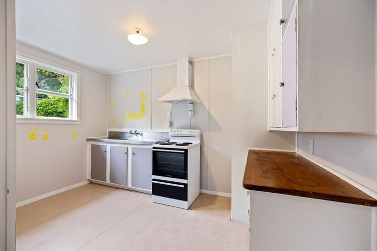 Photo of property in 2 Upham Terrace, Lyttelton, 8082