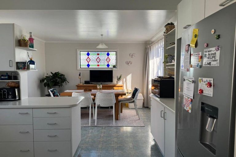 Photo of property in 48 Te Mata Road, Havelock North, 4130