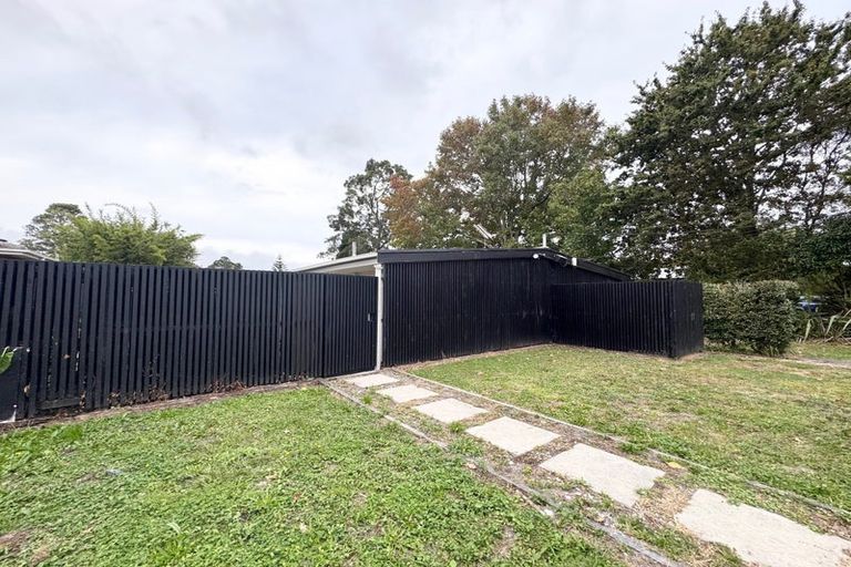 Photo of property in 4/17 Glengarry Road, Glen Eden, Auckland, 0602