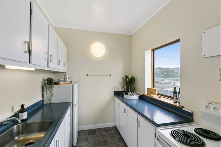 Photo of property in Hobson Court Flats, 66/70u Hobson Street, Thorndon, Wellington, 6011