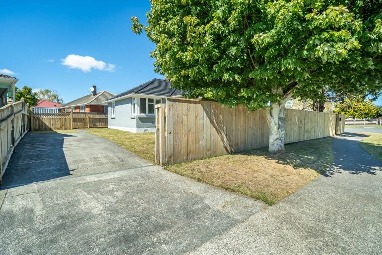 Photo of property in 14f1- Holdsworth Avenue, Trentham, Upper Hutt, 5018