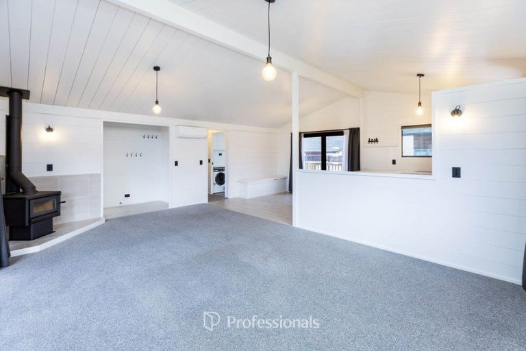 Photo of property in 99 Gibbons Street, Ebdentown, Upper Hutt, 5018