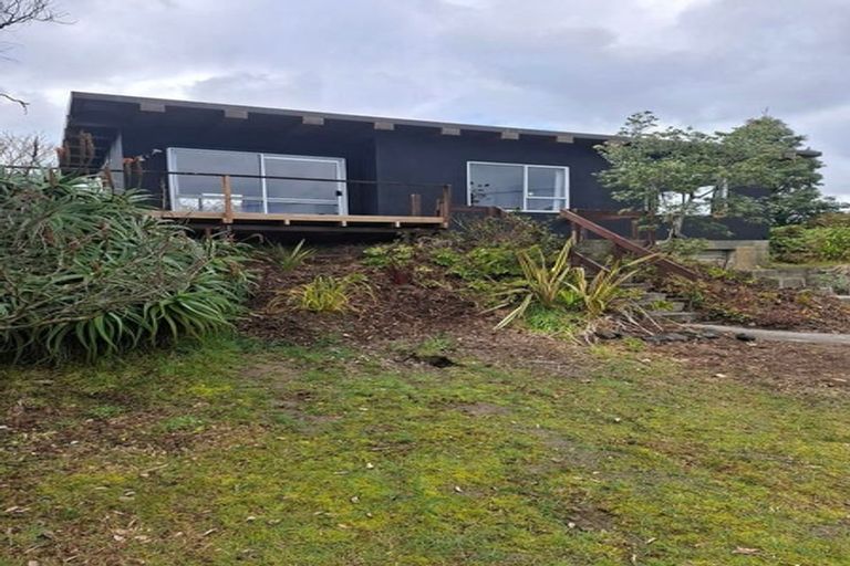 Photo of property in 6 Mahoe Street, Otaki Beach, Otaki, 5512