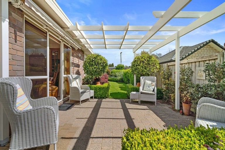 Photo of property in 16 Hidcote Place, Bethlehem, Tauranga, 3110