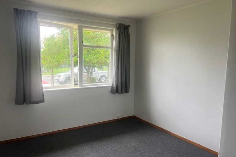 Photo of property in 704 Kiwi Street, Camberley, Hastings, 4120